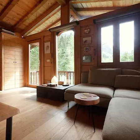 Charming Alpine Retreat In Val D Isere *